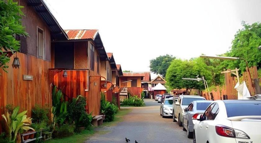 Jidapa Resort Phra Nakhon Si Ayutthaya Exterior foto